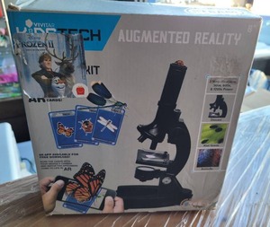 lot 208 image: VIVITAR KIDS MICROSCOPE IN BOX.