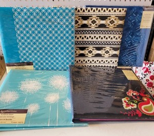 lot 333 image: (4) NEW, SCRAPBOOK ALBUMS AS SHOWN.