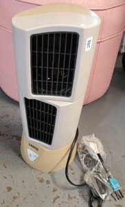 lot 385 image: LASKO BLOWER FAN.