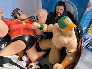 lot 366 image: LOT OF ASSORTED TOYS AS SHOWN.