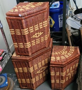 lot 417 image: (3) CORNER HAMPER STYLE BASKETS AS SHOWN.