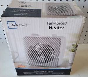 lot 40 image: MAINSTAYS FAN-FORCED HEATER IN BOX