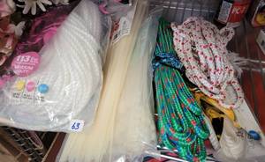 lot 63 image: ASSORTED ROPES AND ZIP TIES