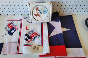 lot 84 image: TEXAS THEMED COASTERS AND BANDANAS