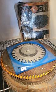 lot 93 image: SAW BLADES IN VARIOUS SIZES