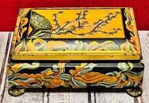 lot 44 image: Vintage Decorative Footed Candy TinBox by Fricke &amp Nacke - Designed By Mavis &amp Made in West Germany