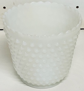 lot 46 image: Vintage Fenton Hobnail Milk Glass PlanterVase