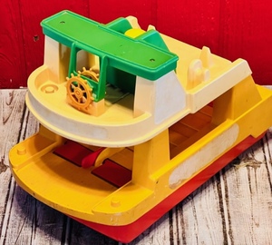 lot 55 image: Vintage 1978 Fisher Price Ferry Boat #932