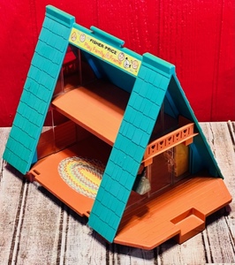 lot 56 image: 1974 Fisher Price Little People #990 Play Family A-Frame House&nbsp