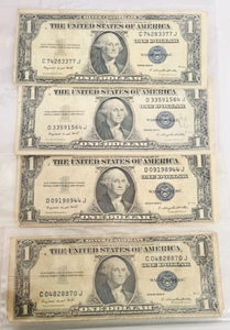 lot 137 image: 1935 G United States $1 Silver Certificates