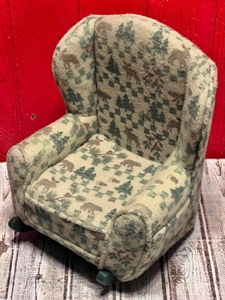 lot 171 image: Vintage Northwest Outdoors Doll Rocking Chair