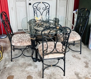 lot 80 image: Beautiful Glass Top Metal Table And 4 Chairs