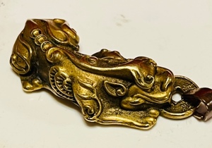 lot 83 image: AntiqueVintage Brass Chinese Pendant