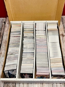 lot 98 image: Huge Lot of Sports Cards - Many in Sleeves