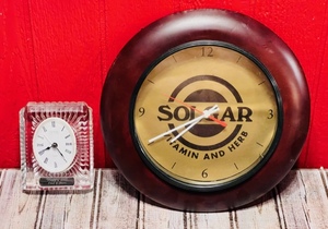 lot 92 image: Solgar Vitamin and Herb Advertising Clock &amp Danbury Chrystal MantleTable Clock