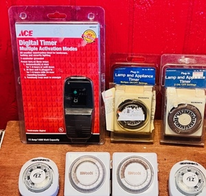 lot 209 image: Lot of 7 LampHolidayApplianceSecurity Timers