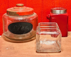 lot 236 image: Three Vintage Canisters - Including Anchor Hocking