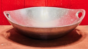 lot 247 image: Vintage 1999 11 Classic 2 Handle Silver Metal Alloy&nbspNambe Bowl #614 (Heavy)