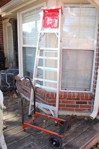 lot 26 image: 5ft Werner Aluminum Ladder and Dolly Cart