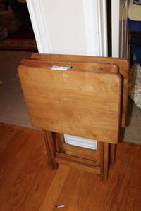 lot 80 image: Set of 3 wooden TV trays