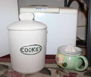 lot 96 image: Bread maker, Cookie jar, ceramic juicer with pot