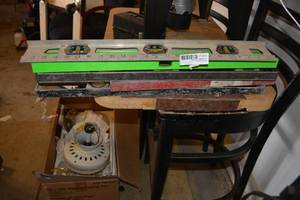 lot 253 image: 5 Levels 24 and 16 Plastic metal and Fiberglass