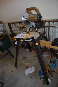 lot 252 image: Shop Series 10 MITRE Saw with Stand and Extensions