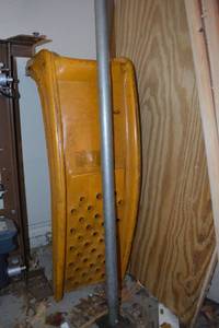 lot 257 image: Metal vehicle Ramps and load lock