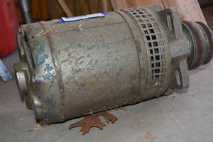 lot 262 image: Master Alternating Current Motor 115amp 1800 RPM single phase 14HP