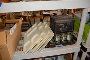 lot 282 image: TV Food Trays, salt and pepper shakers with dishwasher rack