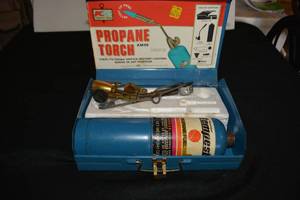 lot 292 image: Propane Torch with case