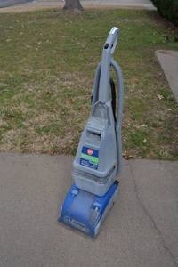 lot 307 image: Hoover SteamVac Carpet Cleaner
