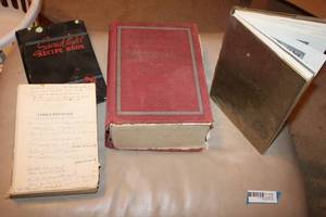 lot 162 image: Vintage Dictionary, Physician Book, Searchlight Recipe Book and 1969 Garland Yearbook