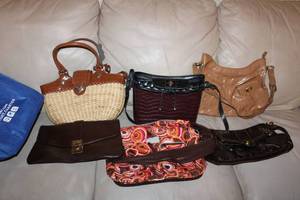 lot 185 image: Purses