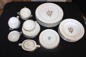 lot 221 image: Royal Jackson China Dish Set with Silver trim