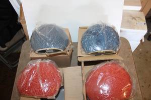 lot 236 image: Red and Blue Vases SIB - 2 red, 2 blue and 2box (8 total)