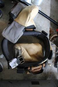 lot 354 image: Tool belt by Dickies