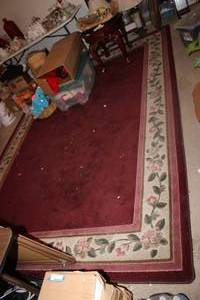 lot 29 image: Living room size Area rug 710x108