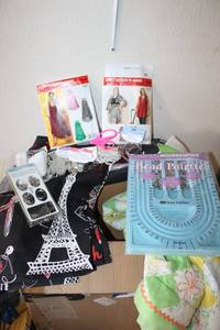 lot 317 image: Hand Crank Solar radio, jewelry making crafts, French fabric