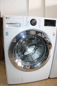lot 4 image: LG Steam Inverter Direct Drive Washing Machine Model WM3700HWA