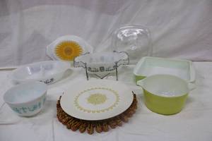 lot 43 image: Misc. Vintage Cookware by Pyrex and  Sheffield Plate