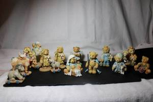 lot 63 image: Cherished Teddies 13-pc. Nativity Figurines