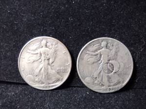 lot 68 image: (2) US Standing Liberty Half Dollar coins