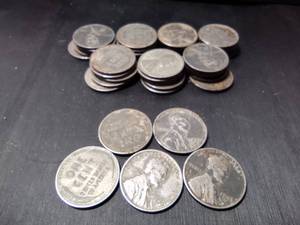 lot 79 image: (40) US 1943 Steel Pennies