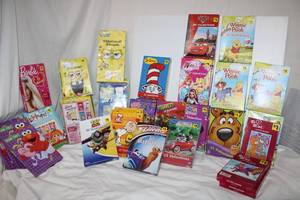 lot 103 image: Kids Valentine Day cards - generous assortment