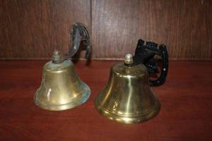 lot 146 image: Brass Porch Bells