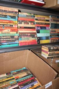 lot 183 image: Mid-century Suspense novels collection