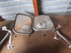 lot 37 image: Truck industrial truck side mirrors with spot mirrors as well qty 2