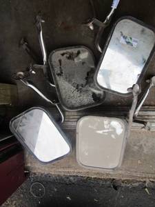 lot 38 image: industrial or pick up truck side mirrors qty 4 no cracks