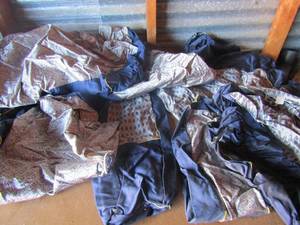 lot 46 image: Seat covers for center arm, left and right rear back, Arm rest and more. All blue royal and yellow in color, unknown for type of vehicle used